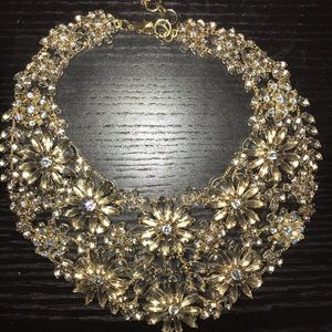 BCBGMAXAZRIA Floral Necklace